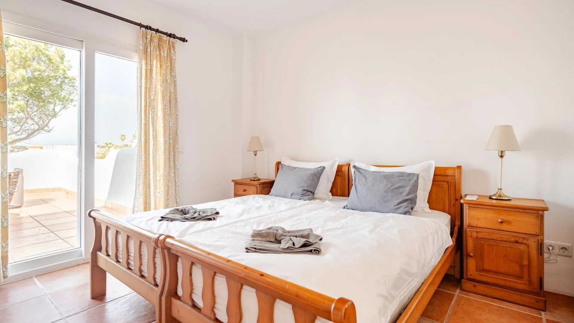 Villa Vivaldi 100m sea&panoramic sea view Cala Pi  Spagna